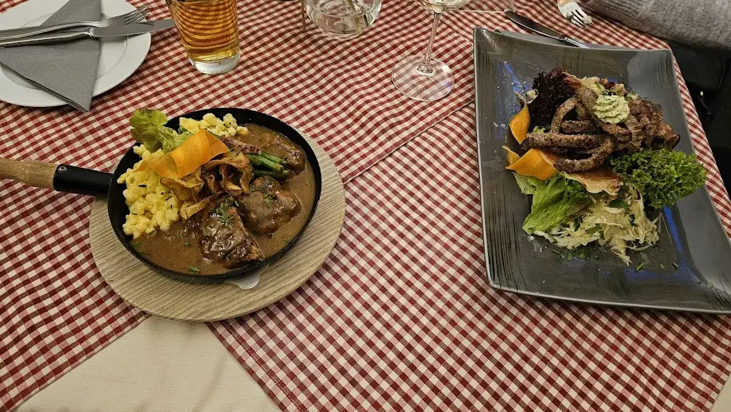 Luke Dick_Gasthaus Widauer - Lackner Elfriede_Ellmau_avis