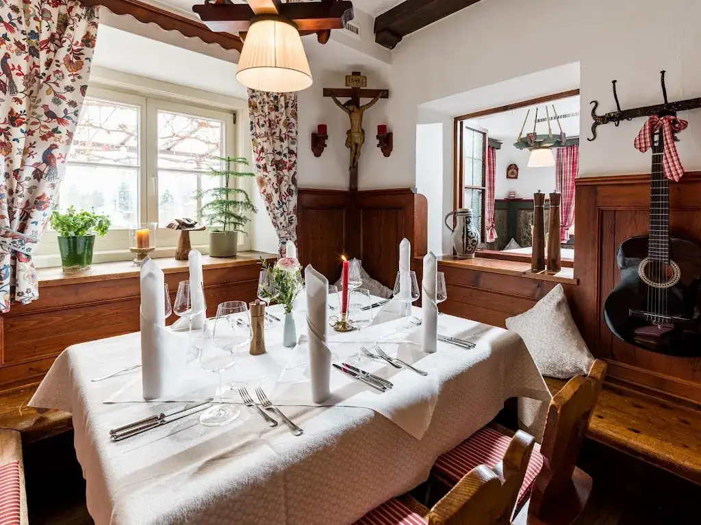 Hotel Gasthof Blaue Quelle restaurant à Erl