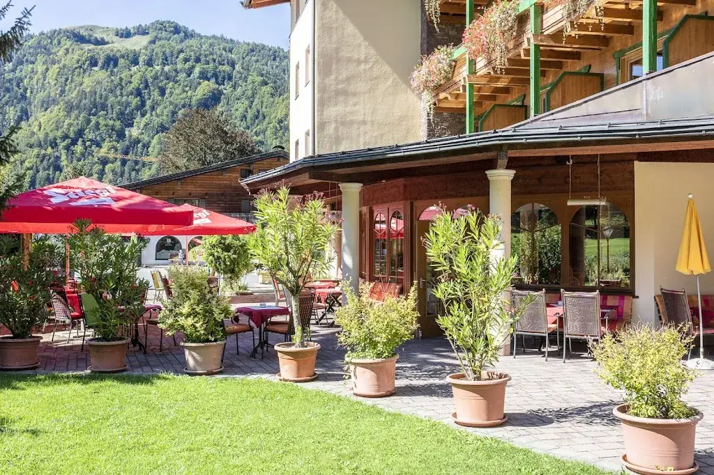 Berghof Sonnenterrasse & Bar_Erpfendorf_slider_image_3