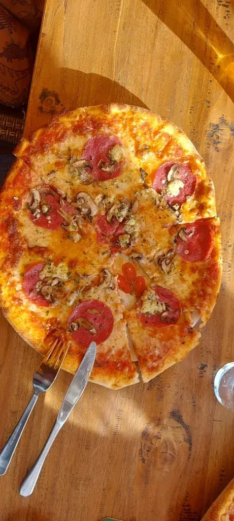 Menü_Cafe Hirzinger Pizzeria_Erpfendorf_Bild_4