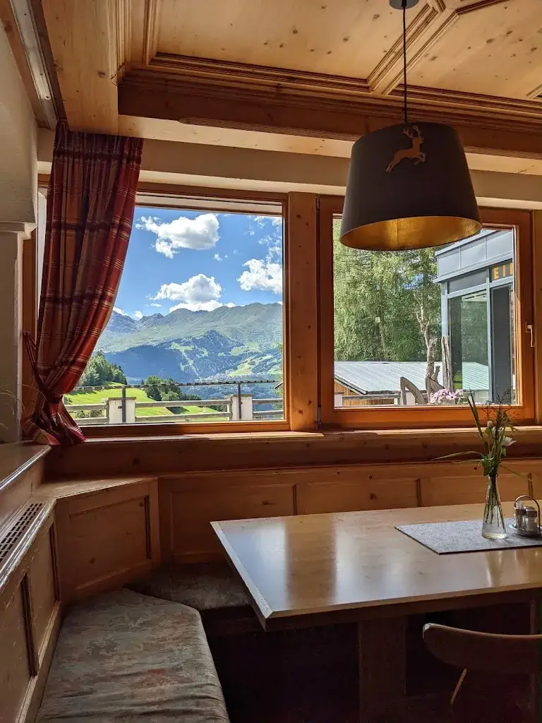 Alex Barker_Truyenstube_Fendels_recensione