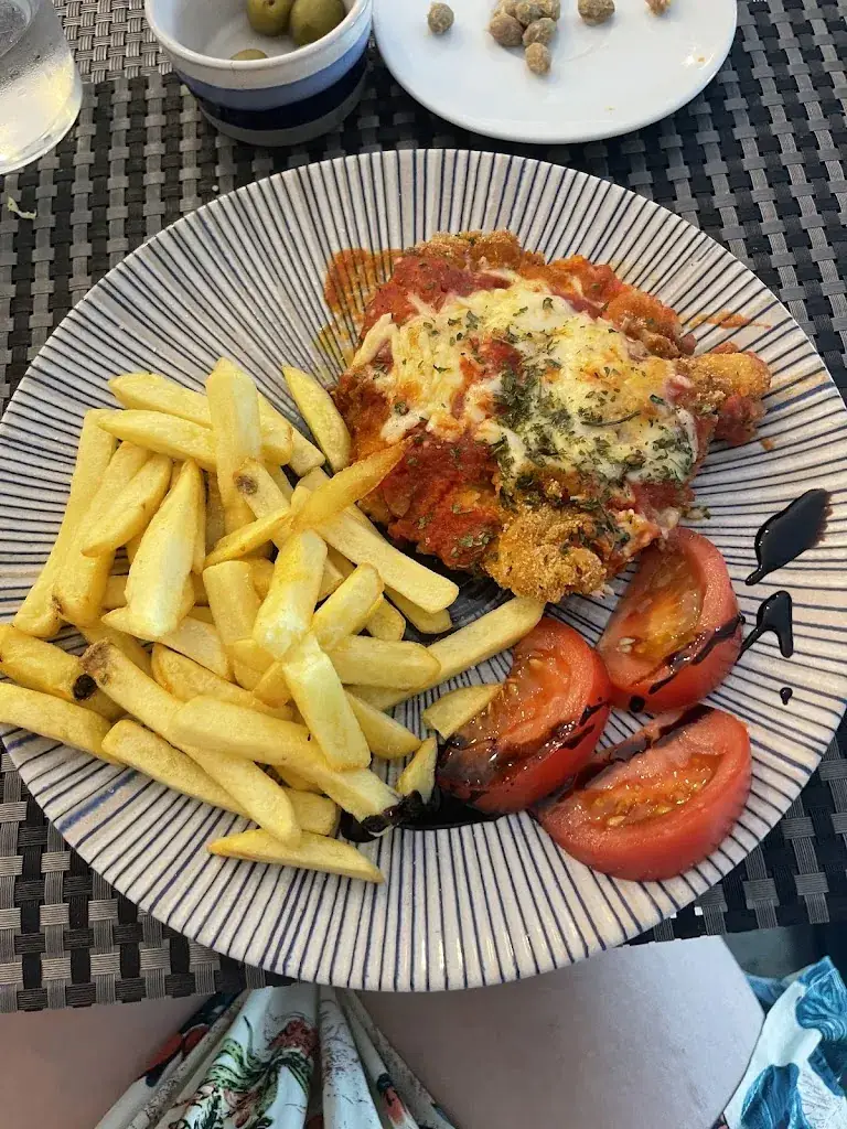 The Names Restaurante_Elmen_slider_image_3