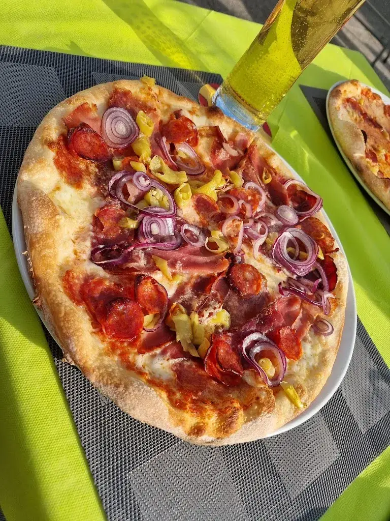 Mark Costello_Pizzeria&Grill Famiglia_Annabichl_avis