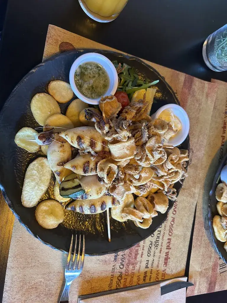 Pizzeria&Grill Famiglia_Annabichl_slider_image_2