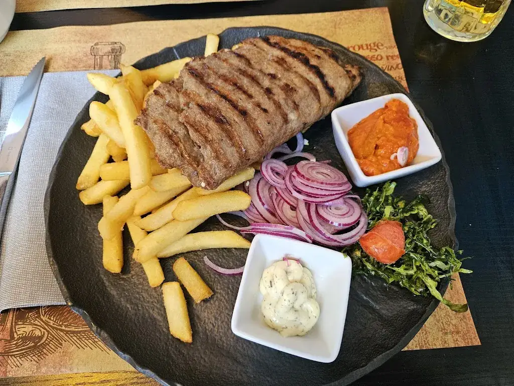 Pizzeria&Grill Famiglia_Annabichl_slider_image_3