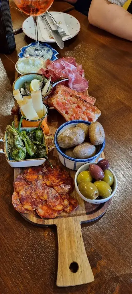 Menu_Tapas Atelier & Apothecary Bar_Endach_image_5