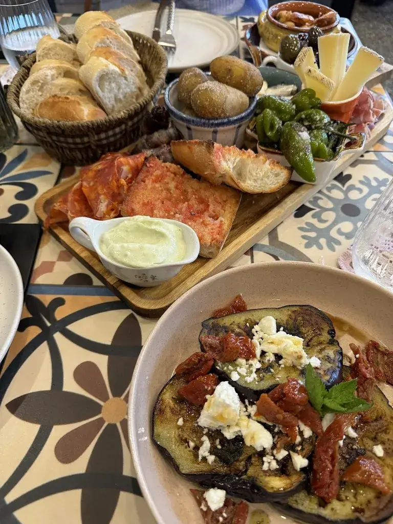 Menu_Tapas Atelier & Apothecary Bar_Endach_image_9