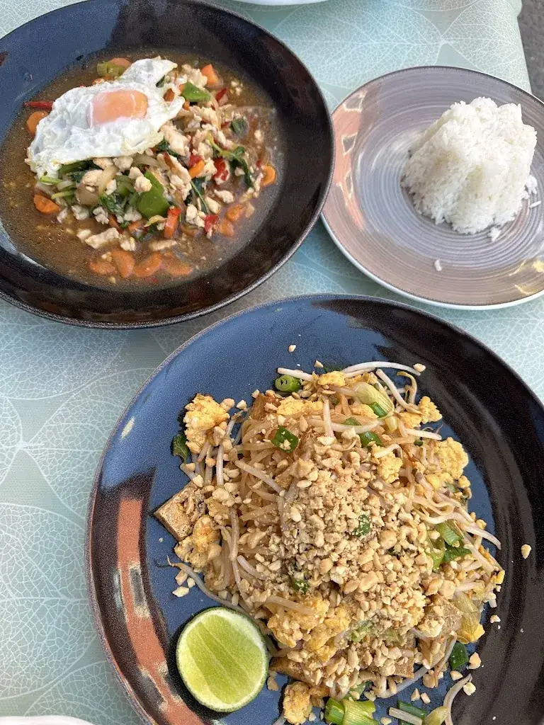 Roma Ratajczak_zum chiligen Eck_Endach_recensione