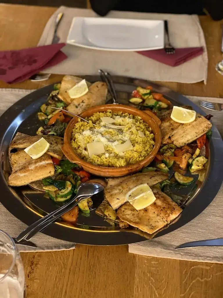 Enoteca Miro - Restaurant Bar Cafe_Endach_slider_image_3