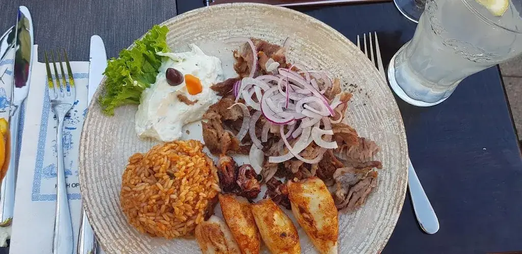 Griechisches Restaurant CAVOS_Endach_slider_image_3