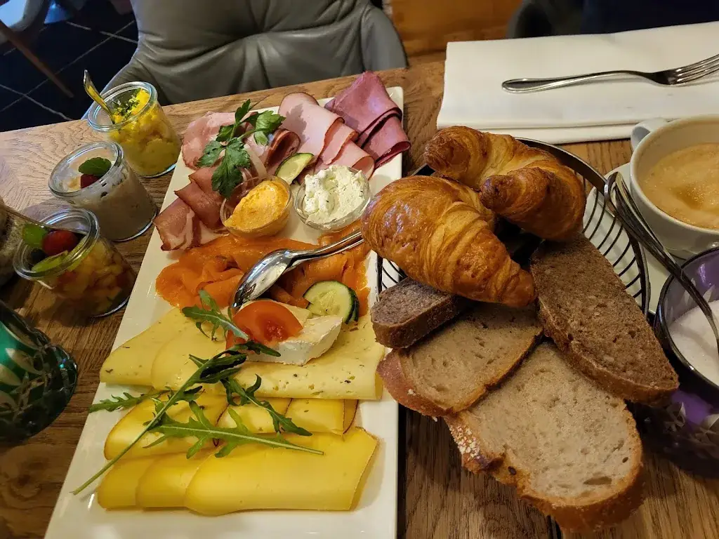 M.M Marie_elephant Kufstein Lounge_Endach_recensione