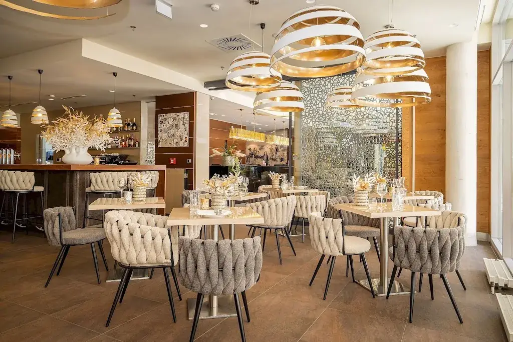 elephant Kufstein Lounge ristorante a Endach