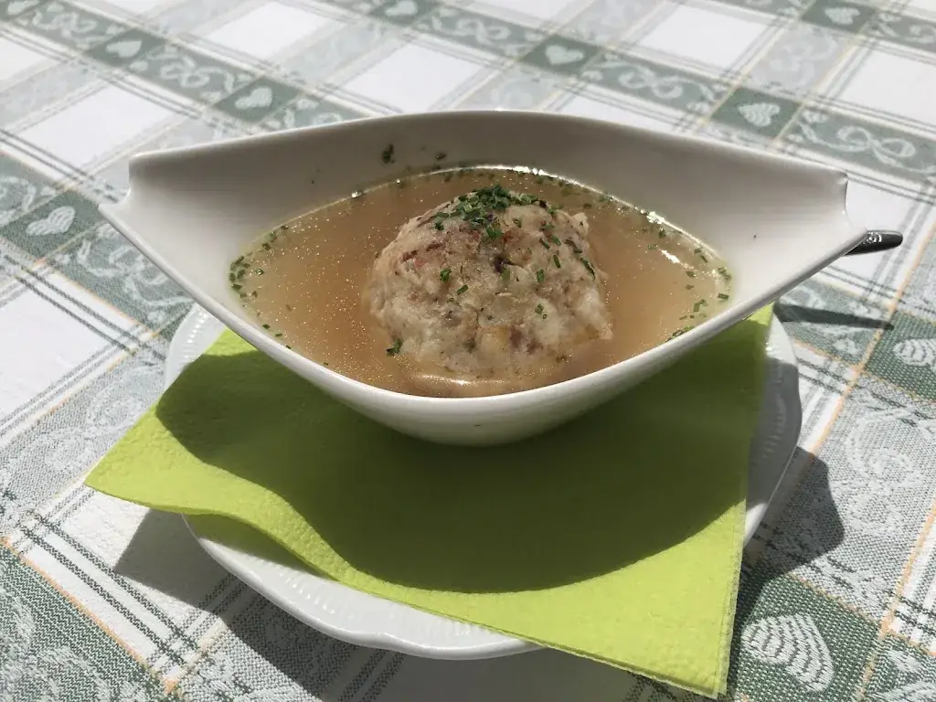 Nathalie Lamazares_Alpengasthof Astegg_Finkenberg_review