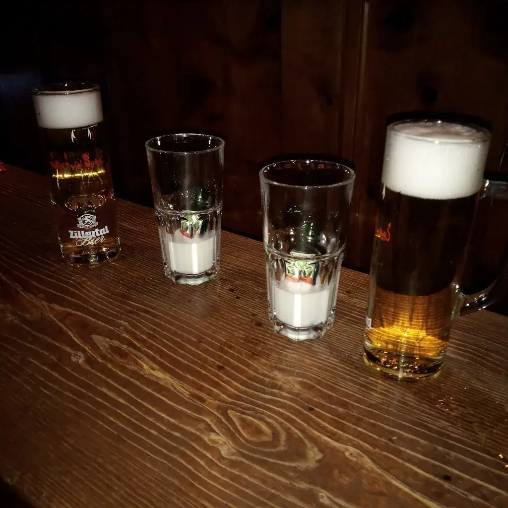 Menü_Laterndl Pub – Höllisch viel Spass_Finkenberg_Bild_8