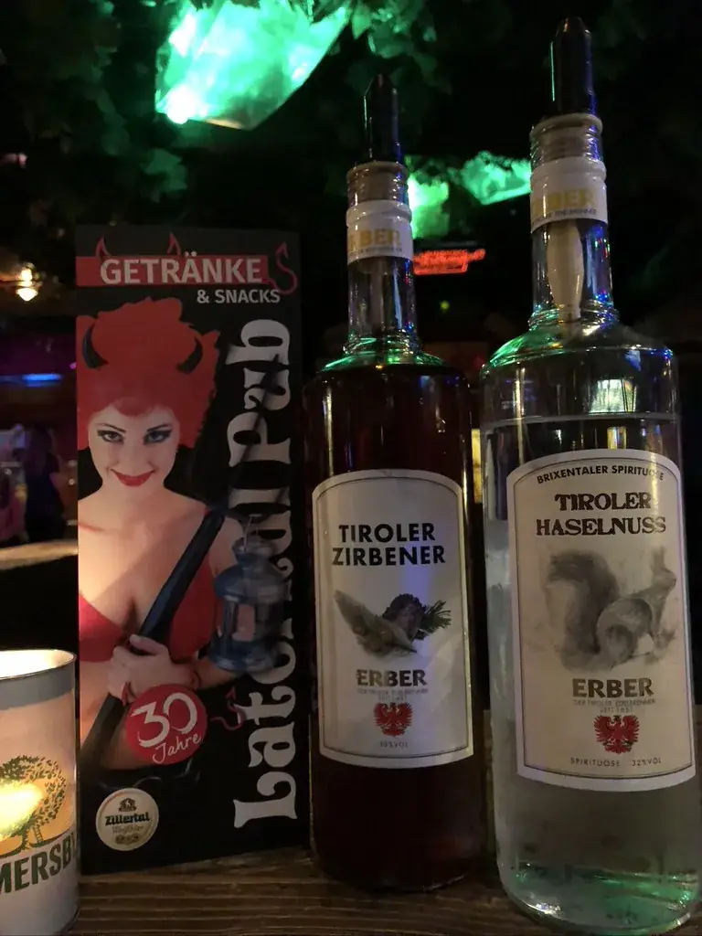 Laterndl Pub – Höllisch viel Spass_Finkenberg_slider_image_3