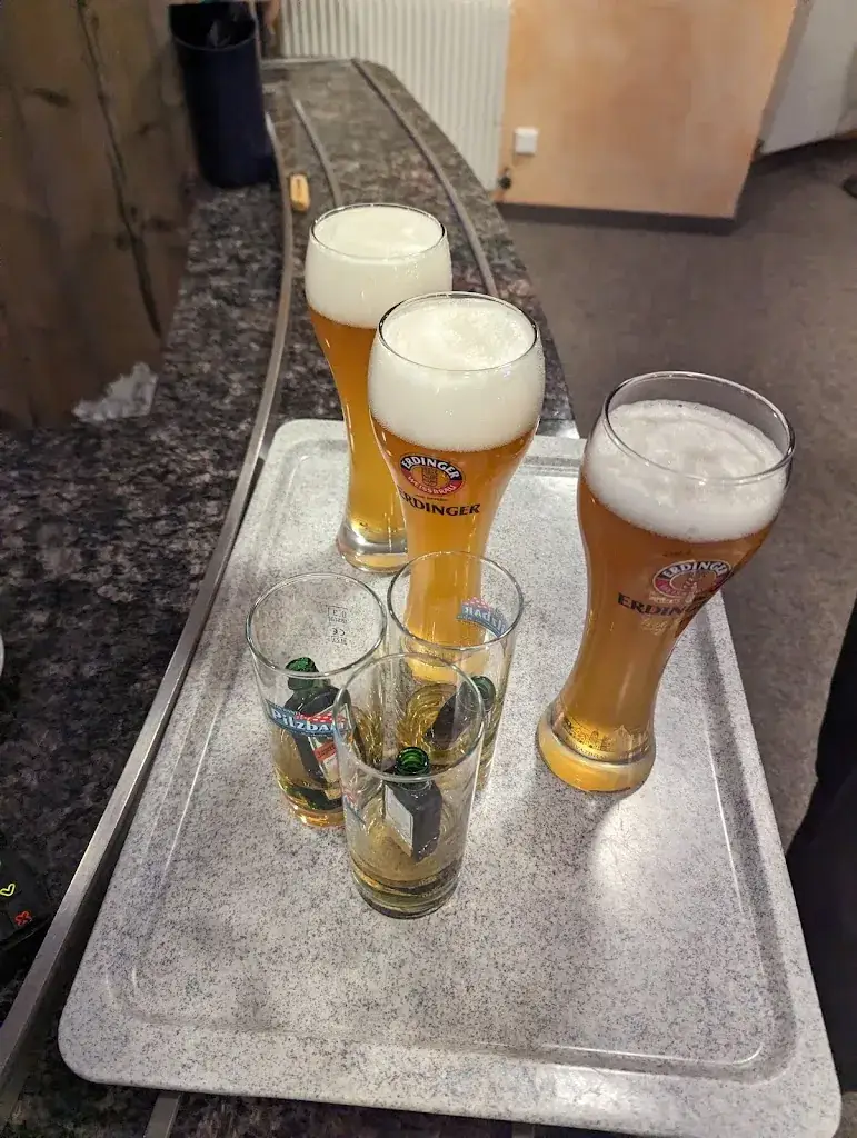 Julien van der waal_Restaurant Pilzbar GmbH_Finkenberg_recensione