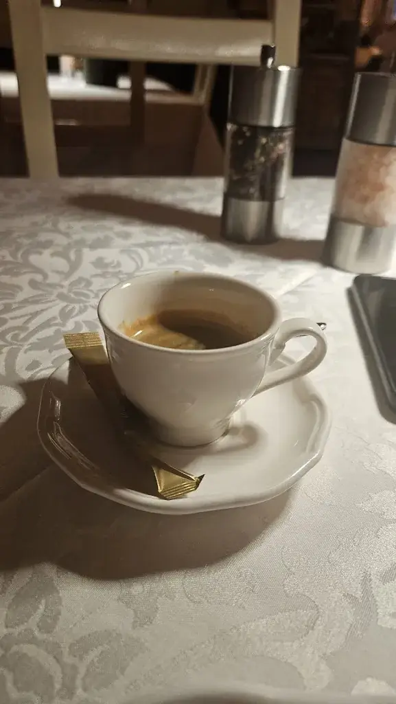 Ivana Narashanova_Restaurant Maria Loretto_Annabichl_avis