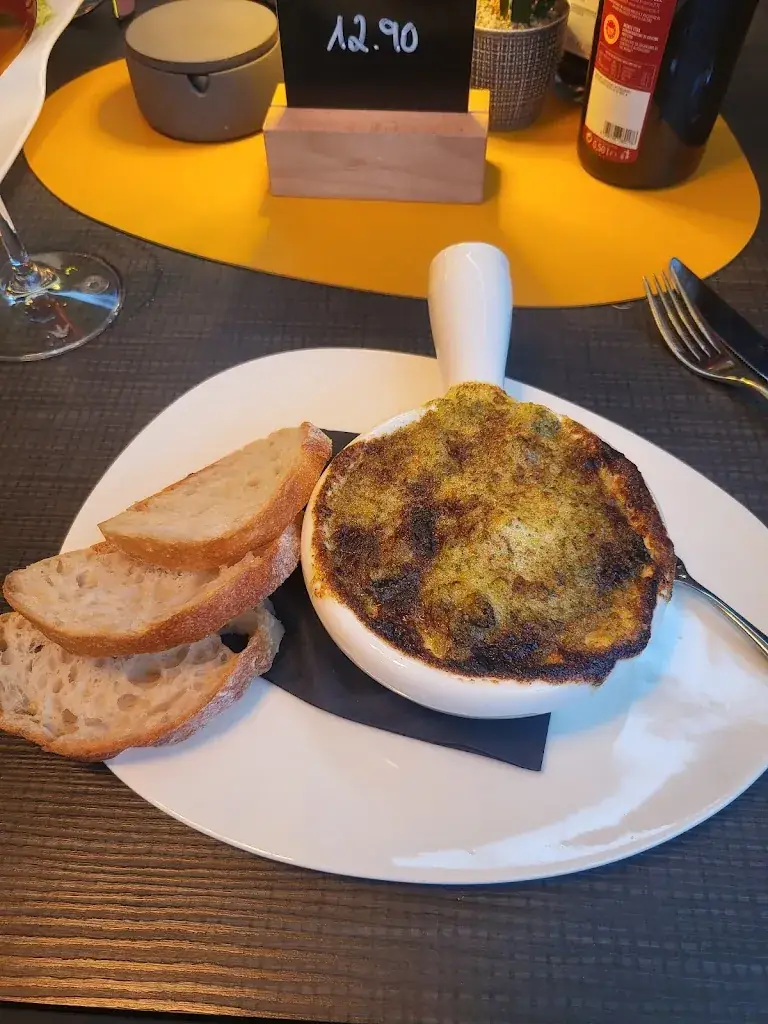 Hannes Schneider_Hotel & Restaurant Schindler_Flirsch_review