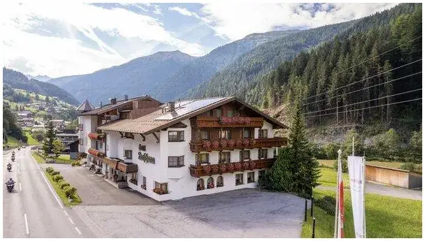 Hotel Restaurant Troschana Flirsch am Arlberg_Flirsch_slider_image_1