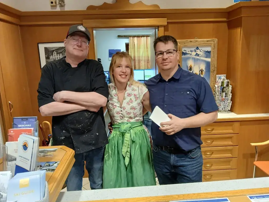 Dave Bockus_Hotel Grissemann_Flirsch_review