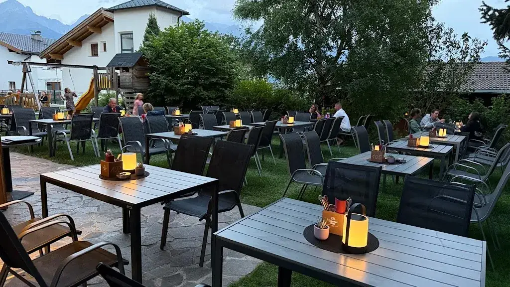 Restaurant Charlys restaurant in Fiss