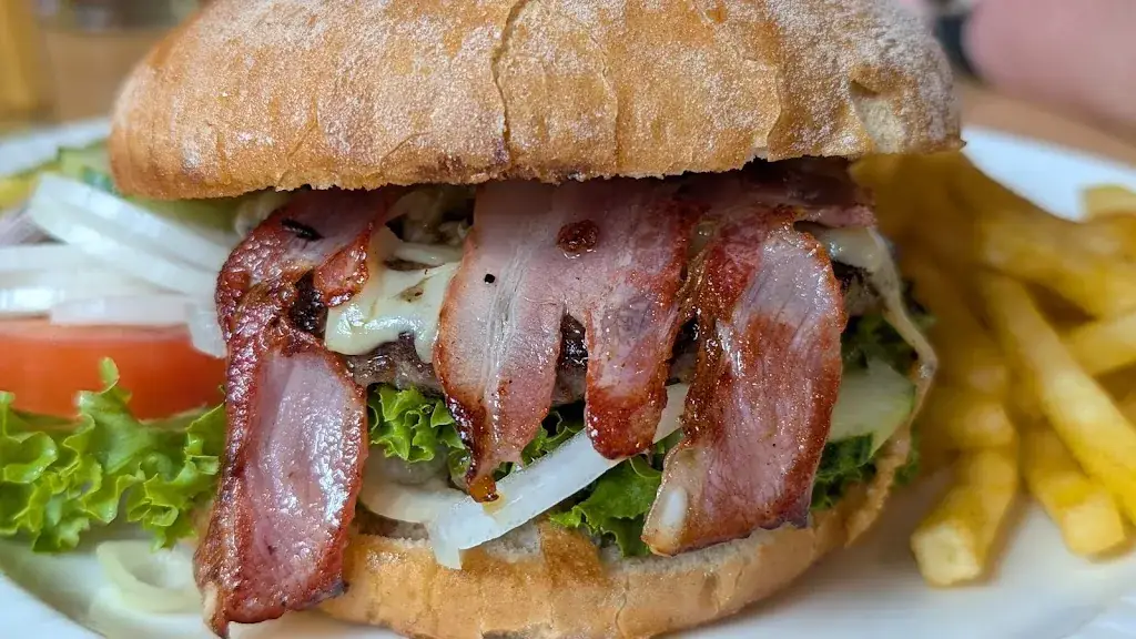 Familienrestaurant Sonnenburg_Fiss_slider_image_3