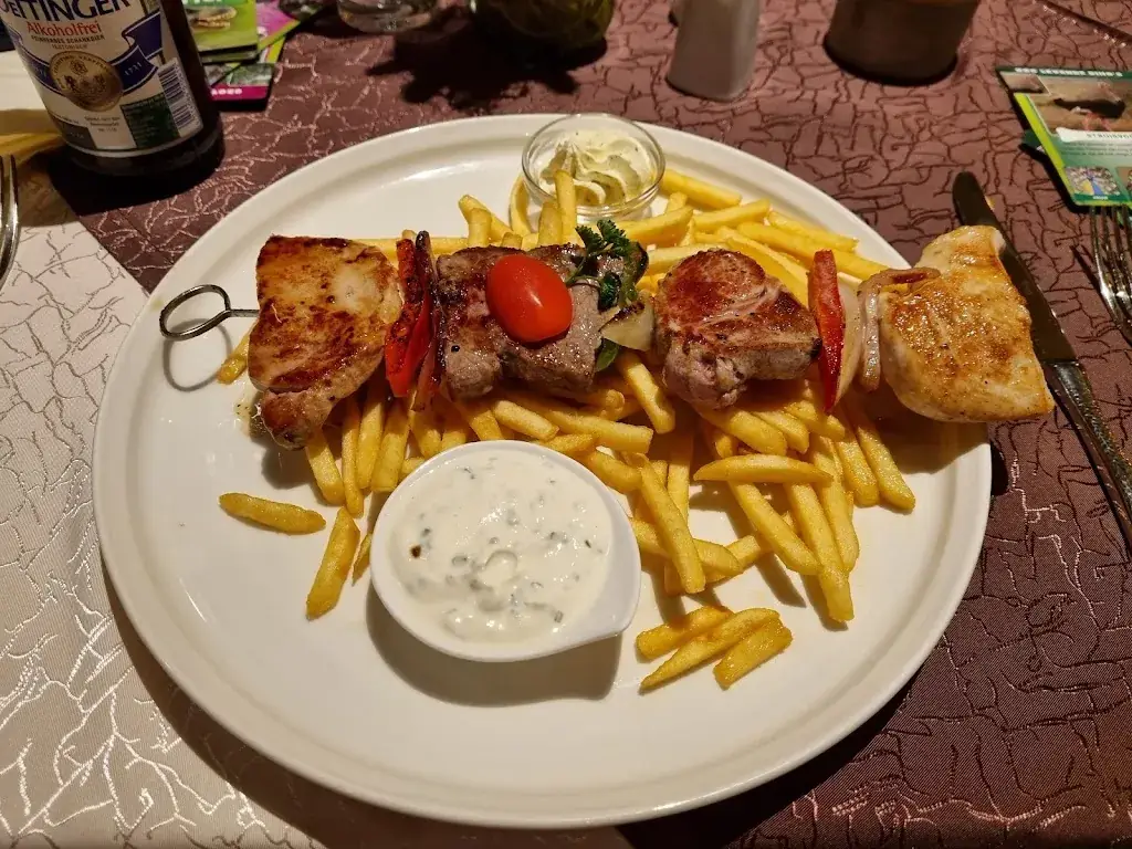 Montana Fiss_Fiss_slider_image_2