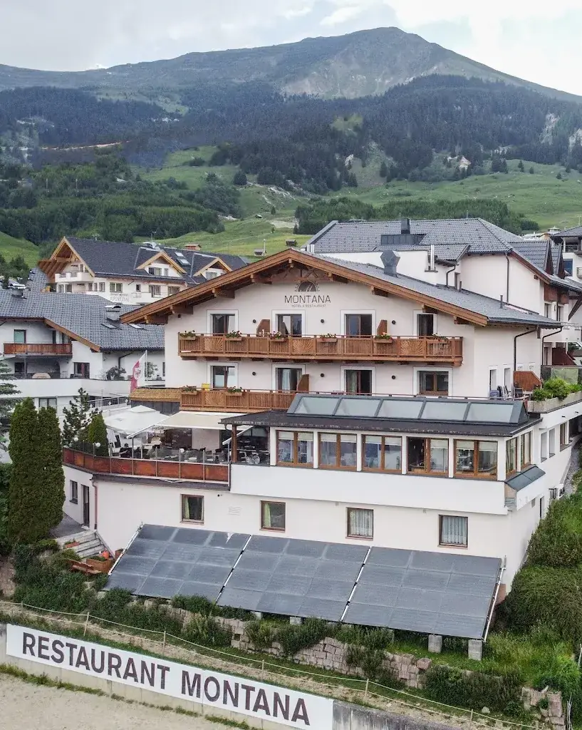 Montana Fiss_Fiss_slider_image_3