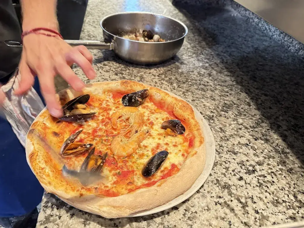 Pizzeria Dolce Vita_Fiss_slider_image_3