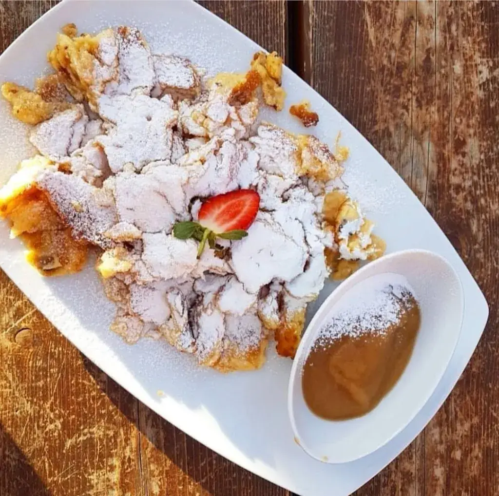 Hög Alm_Fiss_slider_image_3