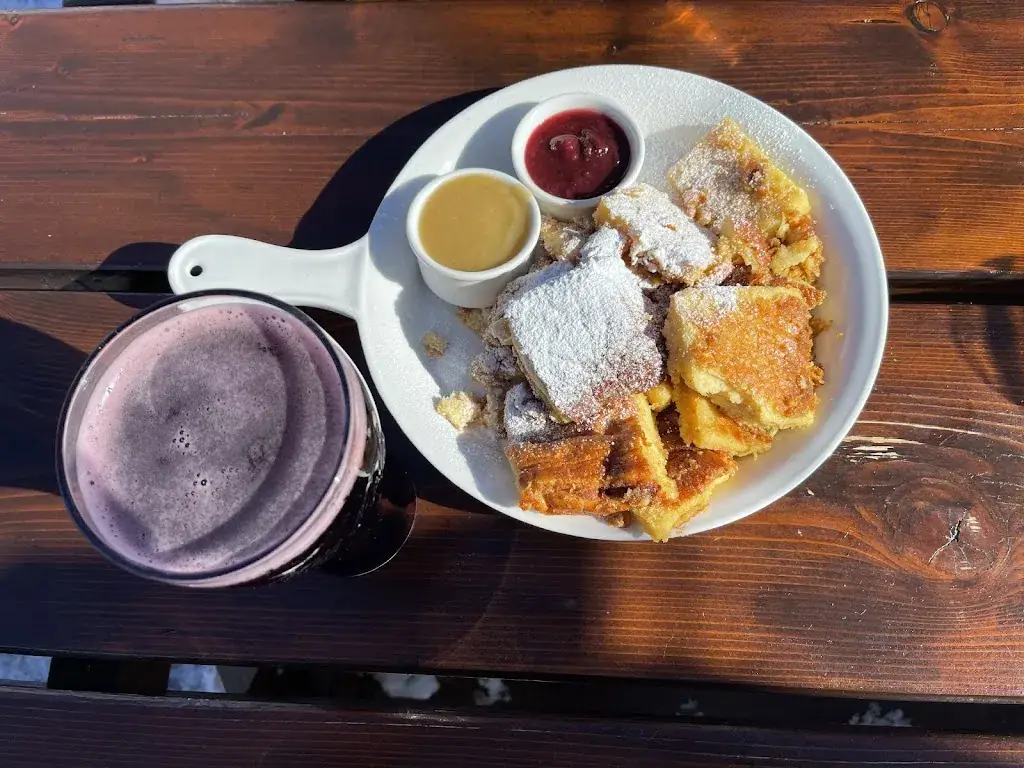 Genussrestaurant Zirbenhütte_Fiss_slider_image_2