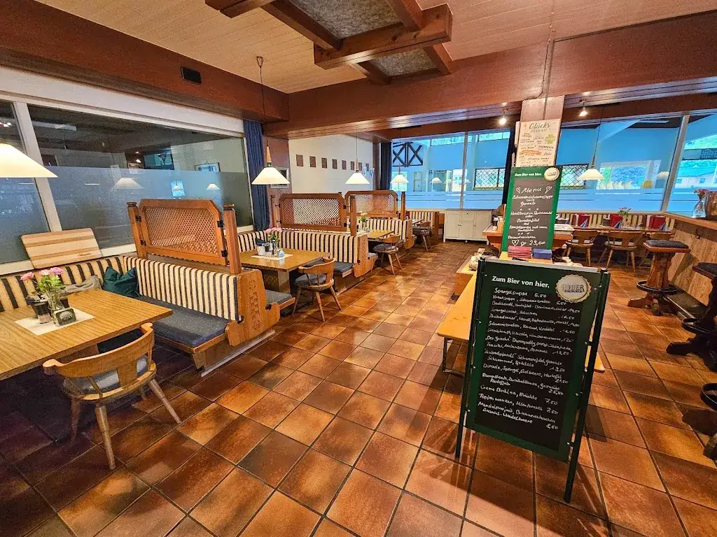 Alexander's Aubadstüberl restaurant à Fieberbrunn