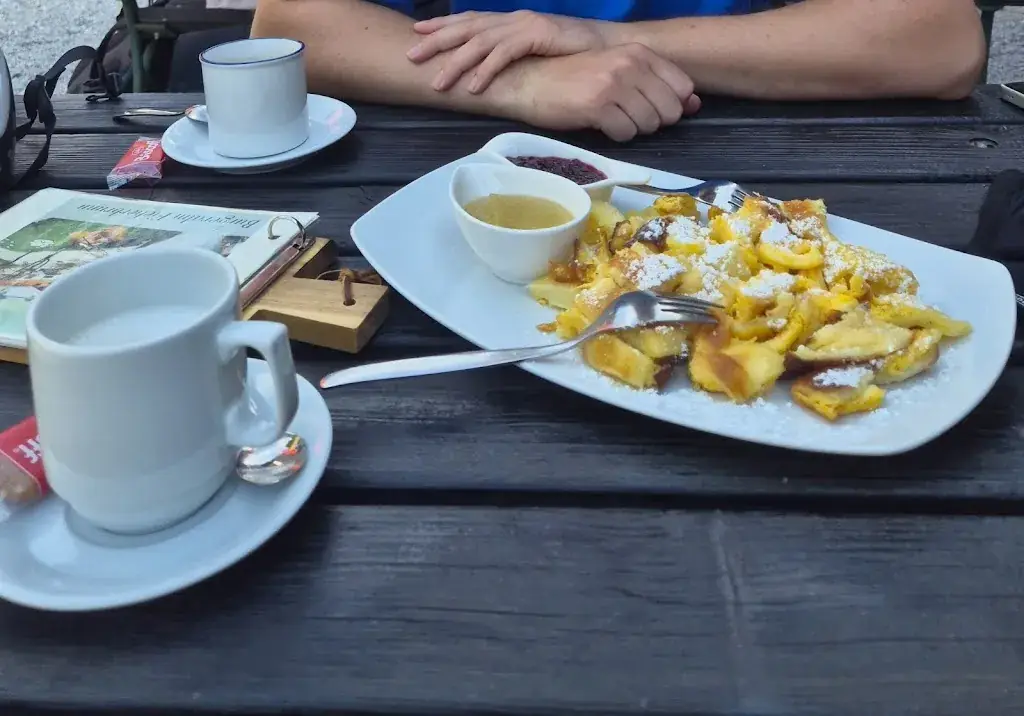 Lea L._Alpengasthaus Burgeralm_Fieberbrunn_review