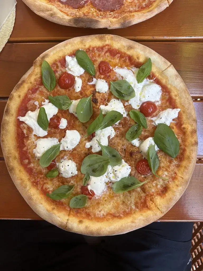 Łukasz Bocheński_Pizzeria Treffpunkt_Fieberbrunn_review