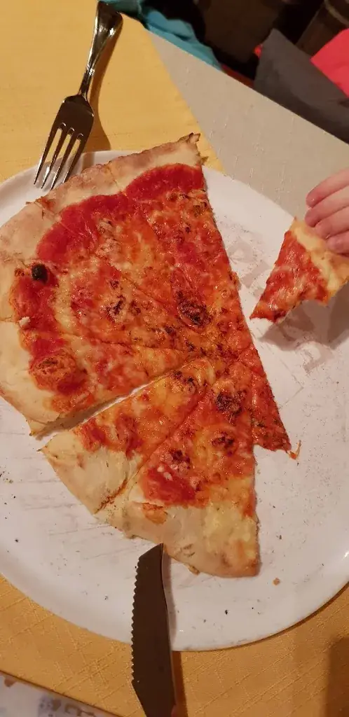 Yaroslav Kurennoy_Pizzeria San Marco_Fieberbrunn_review