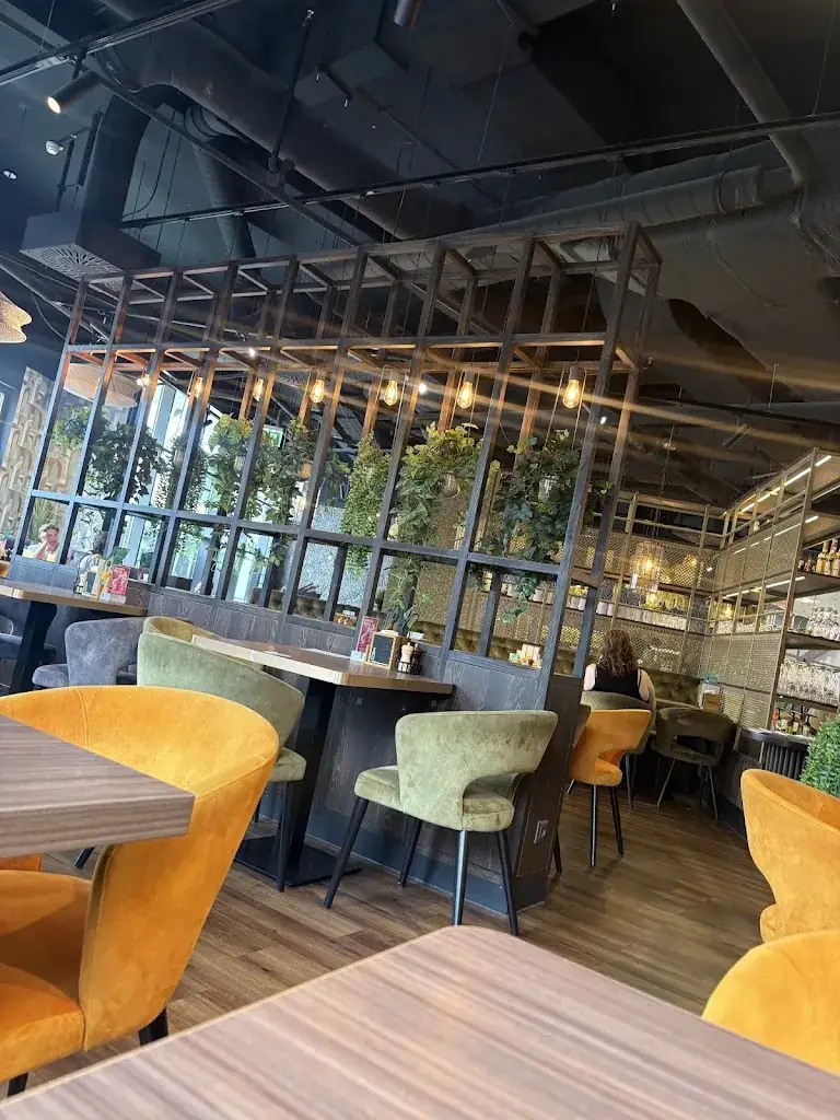 La Season_Annabichl_slider_image_3