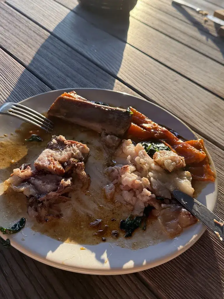 Taisia Gusan_UpsideDown Bar & Restaurant_Fieberbrunn_recensione