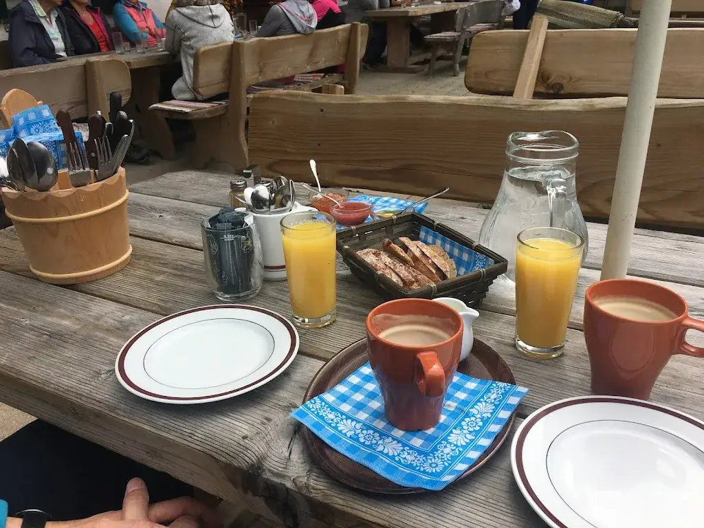 Almausschank Pletzer restaurant in Fieberbrunn