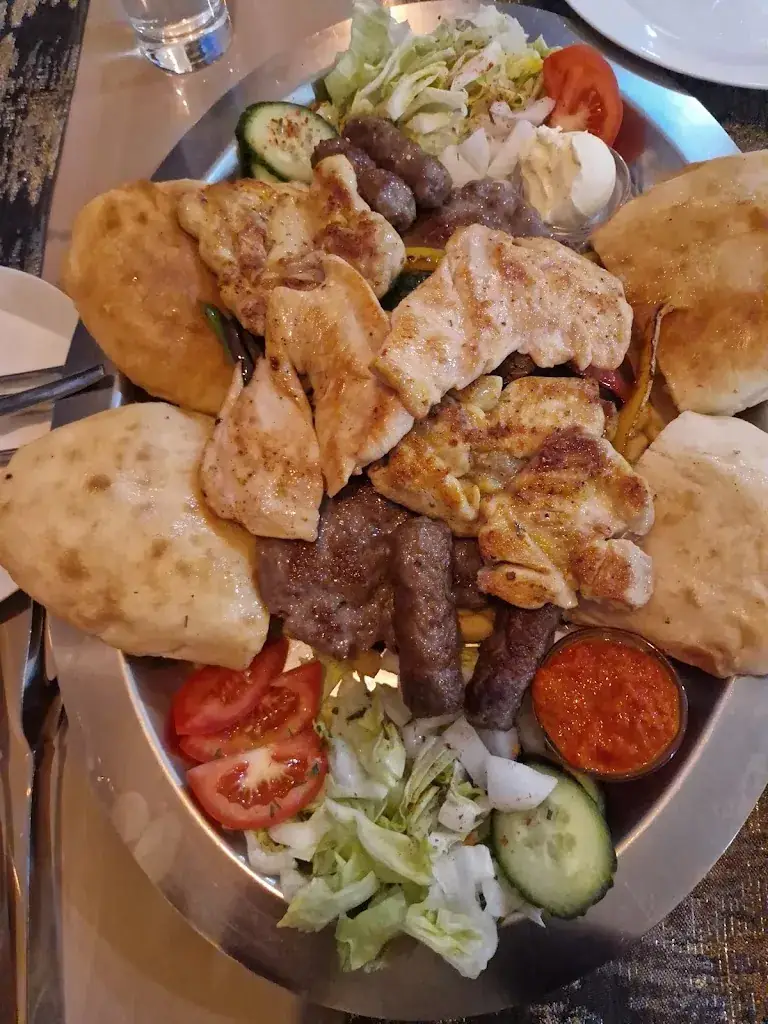 Merak Grill_Annabichl_slider_image_2