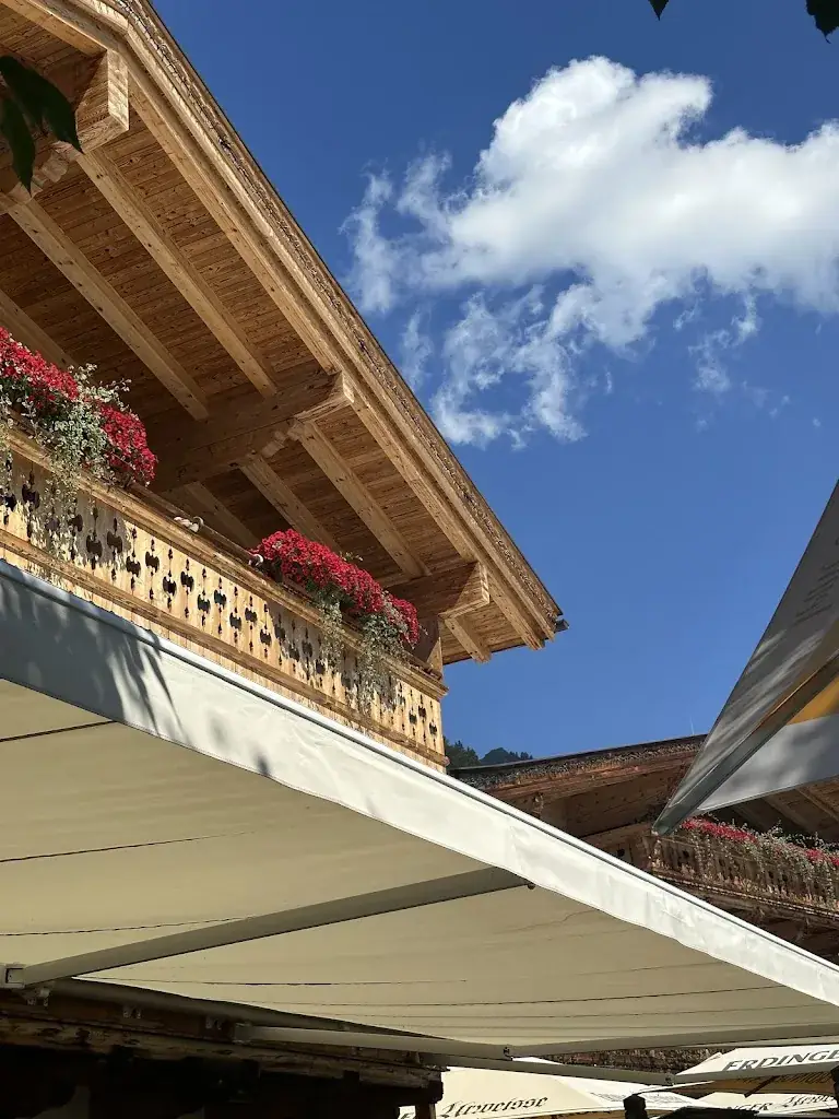 oscar rodriguez_Rosi's Sonnbergstuben - Rosi's Alm Kitzbühel_Fieberbrunn_recensione