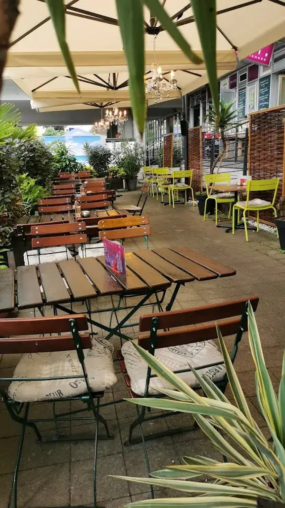 UNI.WIRT. restaurant à Annabichl