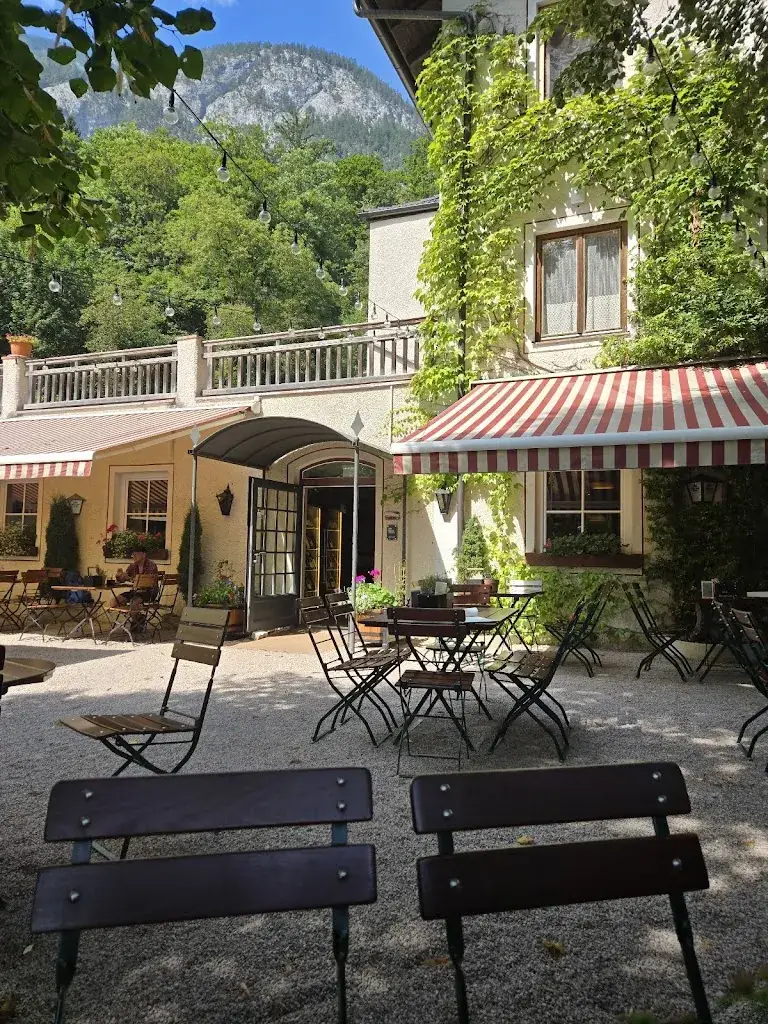Schlosswirt Tratzberg restaurant à Gallzein