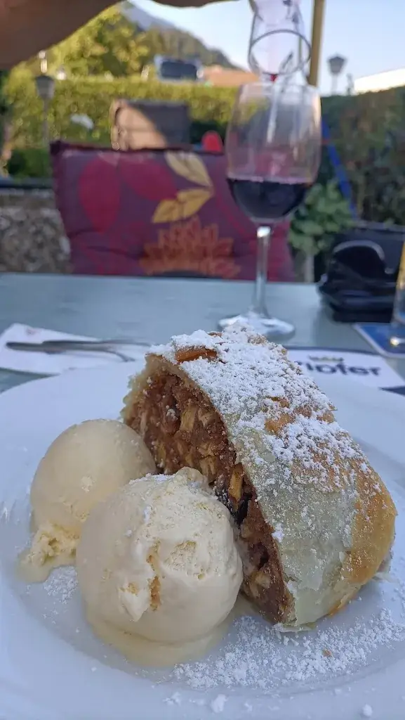 Heidi_Klostergasthaus Fiecht_Gallzein_avis