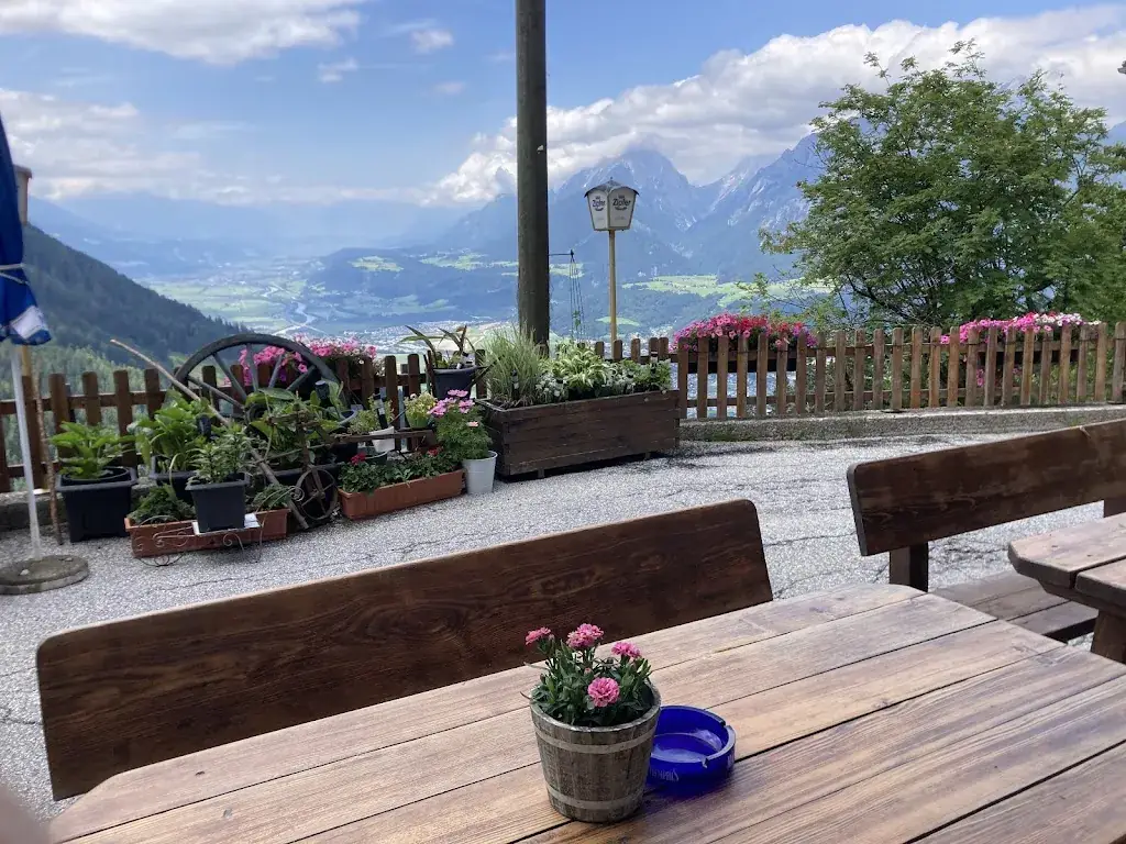 Alpengasthaus Pirchnerast_Gallzein_slider_image_1