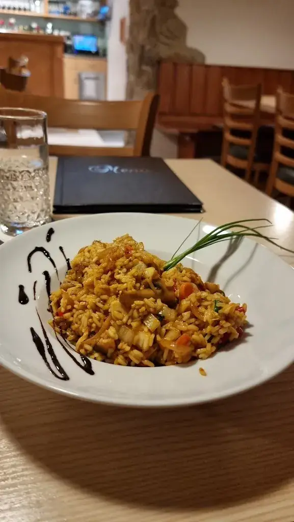 Jen Hoang_Gasthaus Stoanergroben_Gallzein_recensione