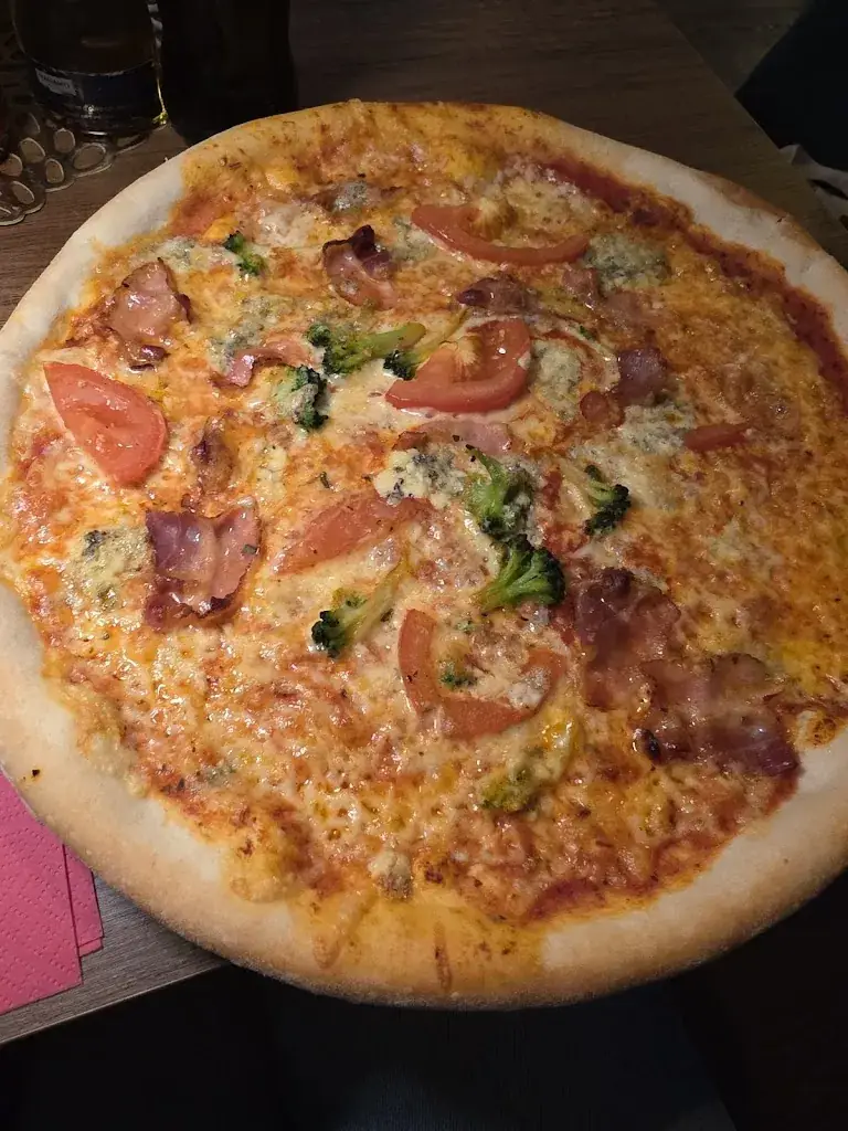 Stefan_Restaurant Pizzeria Piccantino_Gallzein_avis