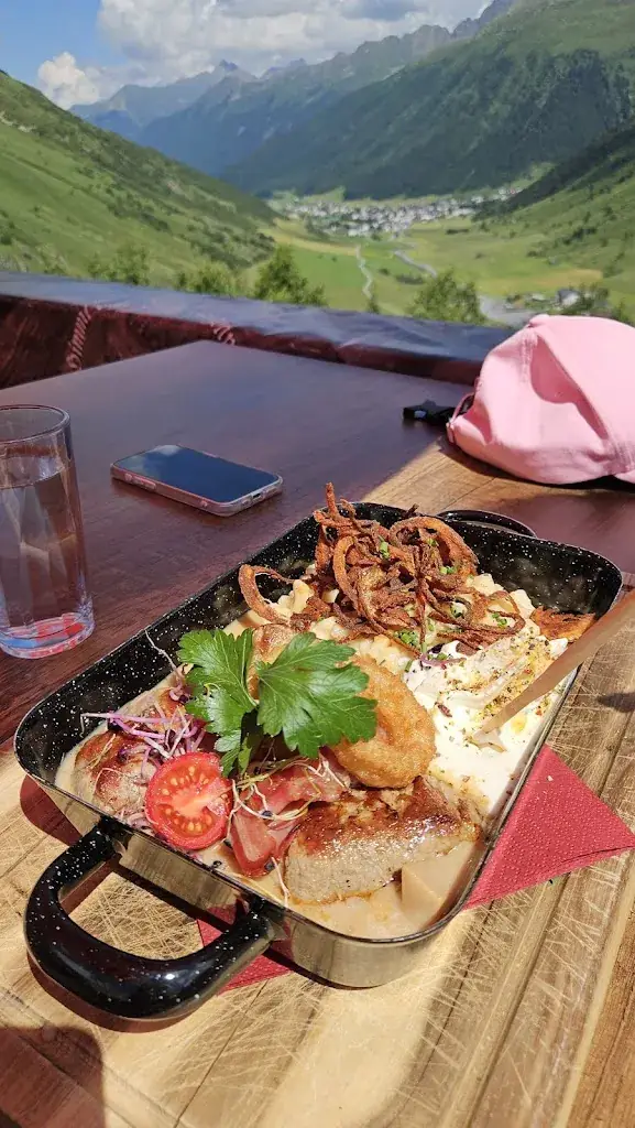 fotke telefon_WEIBERHIMML | BAR - RESTAURANT - HÜTTENTREFF_Galtür_recensione