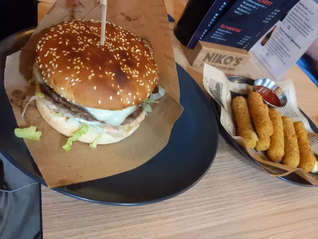 wojkkaz_Niko`s Street Food Bar_Galtür_recensione