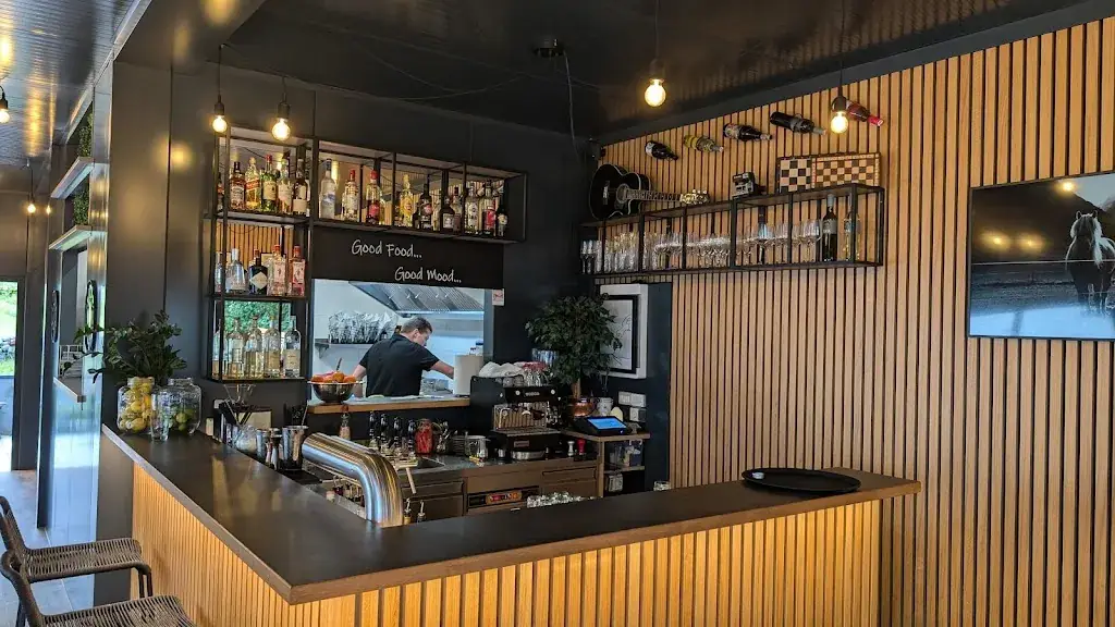 Niko`s Street Food Bar_Galtür_slider_image_3