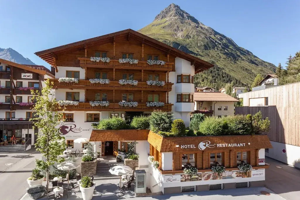 Restaurant Paznauner Stube_Galtür_slider_image_3